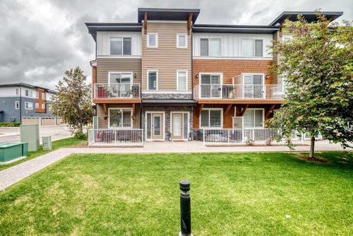30-111 Rainbow Falls Gate, Chestermere, AB, T1X0Z5 | Card Image