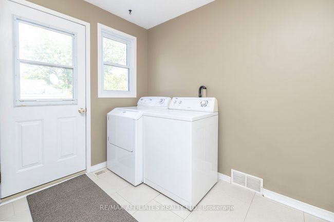 201 Augusta St, House other with 3 bedrooms, 2 bathrooms and 2 parking in Almonte ON | Image 26