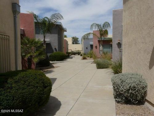 2493 N Silver Mosaic Dr, Tucson, AZ, 85745-7060 | Card Image
