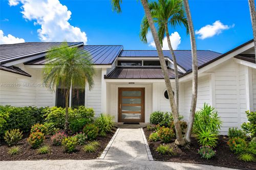 10290 Se Banyan Way, Tequesta, FL, 33469-1416 | Card Image