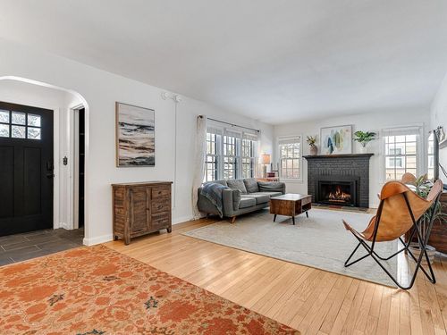 55 Cross Pkwy, Burlington, VT, 05408-2412 | Card Image