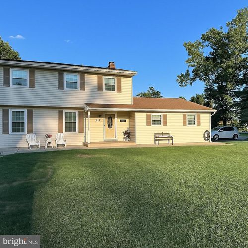 101 Woodlawn Ave, Newfield, NJ, 08344-9523 | Card Image