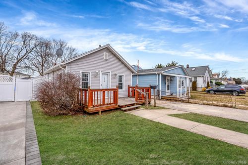 3014 Western Blvd, Baldwin, NY, 11510-4613 | Card Image