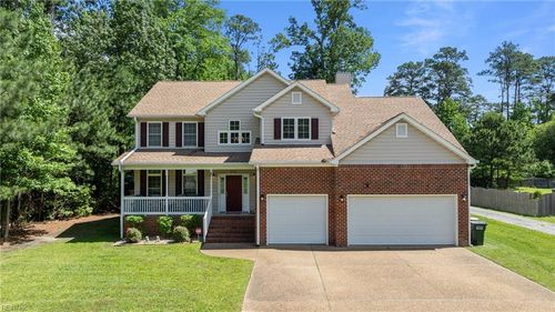 3711 Goodwin Neck Rd, Yorktown, VA, 23692-4565 | Card Image