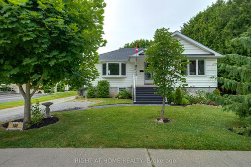 100 Union Ave, Port Perry, ON, L9L1E6 | Card Image