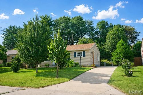 2649 Timberlake Dr, Maryland Heights, MO, 63043-1224 | Card Image