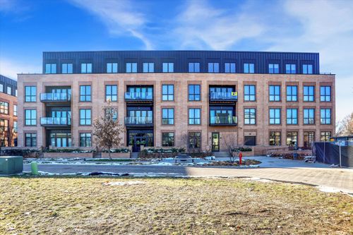 unit-303-877 N East St, Indianapolis, IN, 46202-0064 | Card Image