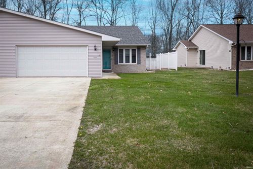 122 Riviera Dr, Michigan City, IN, 46360 | Card Image