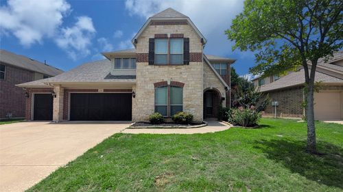 952 Tara Dr, Burleson, TX, 76028-8237 | Card Image