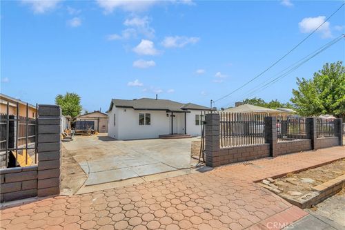 7355 Lynwood Way, Highland, CA, 92346-3435 | Card Image