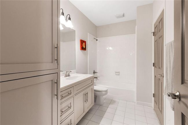 10635 N Edgewater Pl, House other with 5 bedrooms, 6 bathrooms and 5 parking in Johns Creek GA | Image 46