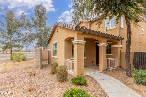 3883 E Santa Fe Lane, Gilbert, AZ, 85297 | Card Image