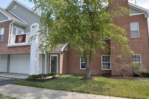 1367 Shadow Ridge Rd, Indianapolis, IN, 46280-2714 | Card Image