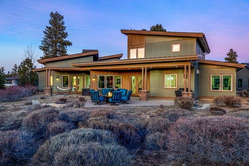 61649 Hosmer Lake Dr, Bend, OR, 97702-3671 | Card Image