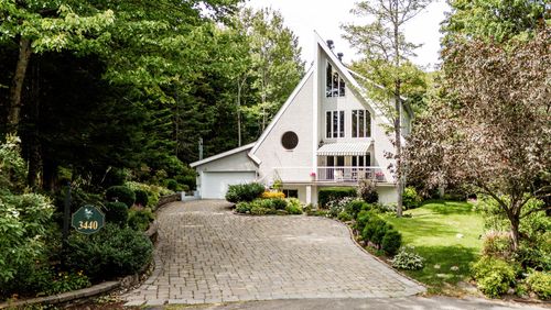 3440 Rue La Corriveau, Sainte Adèle, QC, J8B3G2 | Card Image