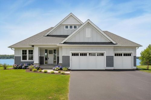 3921 White Oak Ln, Excelsior, MN, 55331-5701 | Card Image