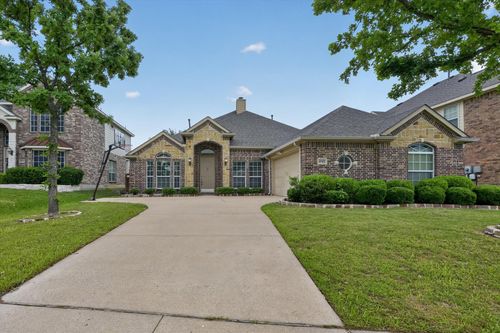 4502 Warbler Ln, Garland, TX, 75043-2688 | Card Image