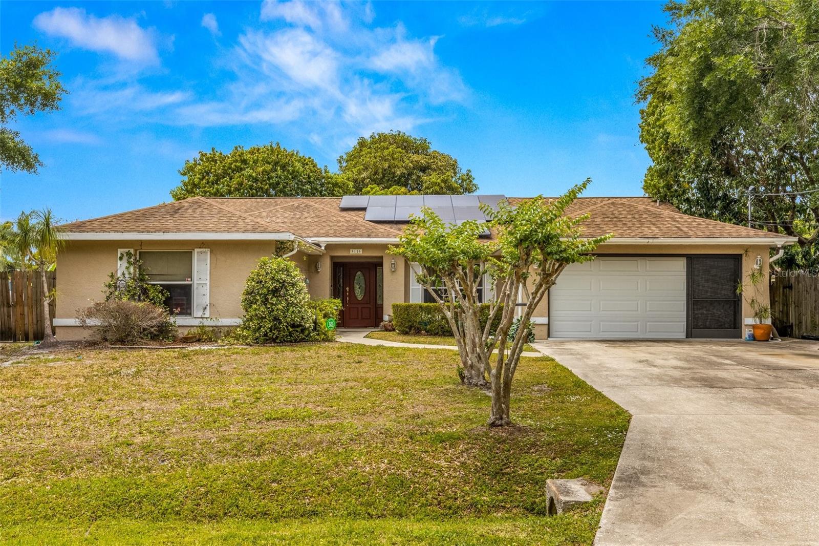 Grady Ave, Tampa, FL 33614