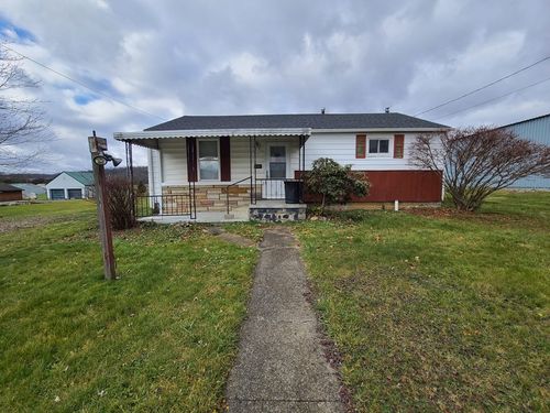 4161 Maple St, Hawthorn, PA, 16230-2046 | Card Image