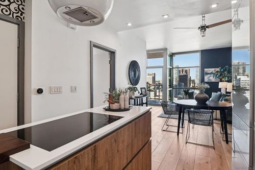 unit-2703-800 The Mark Ln, San Diego, CA, 92101-7172 | Card Image