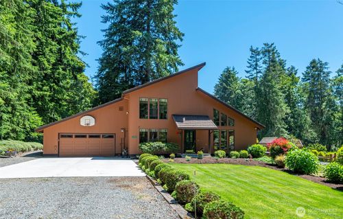 2970 Taylor Rd, Oak Harbor, WA, 98277-9113 | Card Image