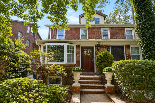 75-52 Kessel St, Forest Hills, NY, 11375-6846 | Card Image