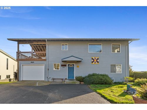 305 Cypress Ave, Garibaldi, OR, 97118-1308 | Card Image