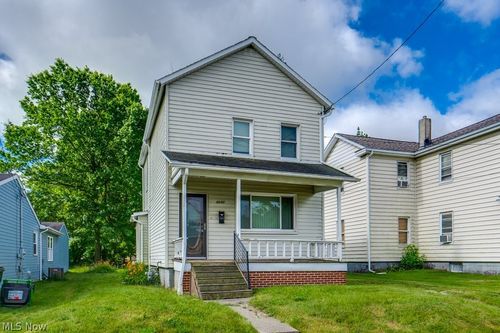 1031 Pike St, Alliance, OH, 44601-1958 | Card Image