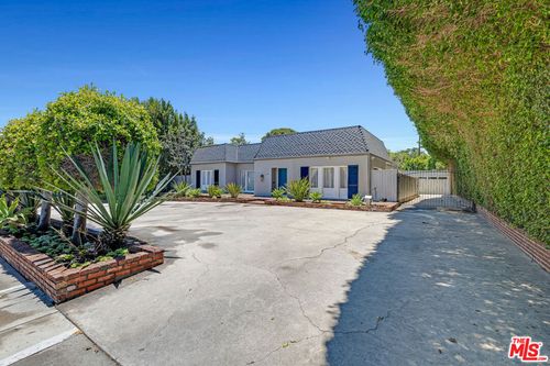 621 N Bedford Dr, Beverly Hills, CA, 90210 | Card Image