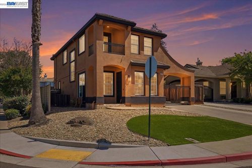 1499 Aspen Ct, Livermore, CA, 94551-8325 | Card Image