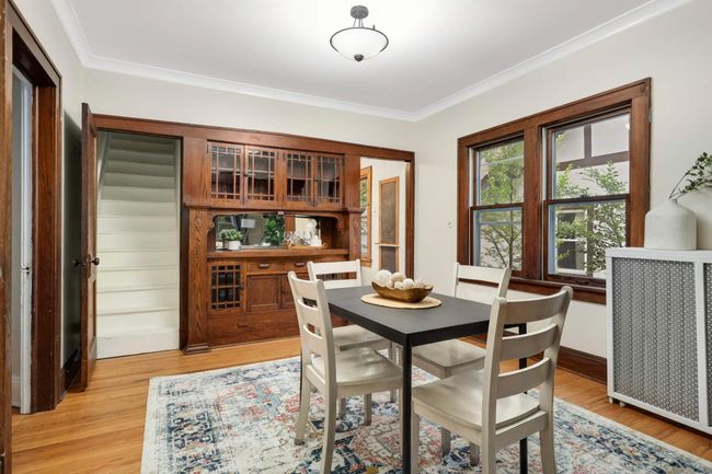 Beautiful built-ins! | Image 5