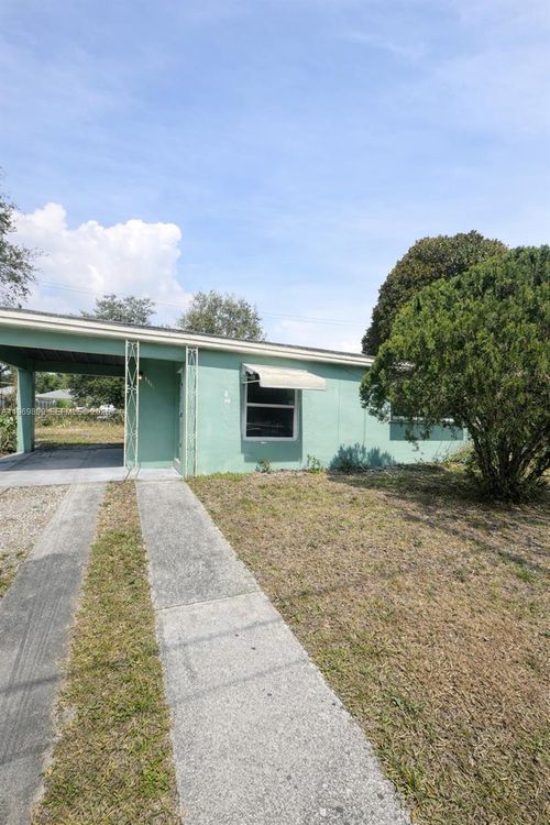 1801 Nw 82nd St, Miami, FL, 33147-5027 | Card Image