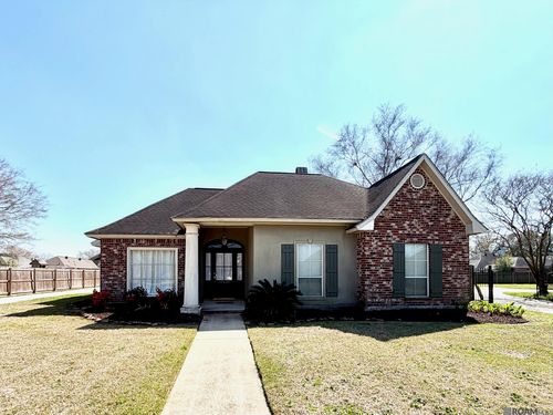 10630 Hilltree Dr, Baton Rouge, LA, 70810-7070 | Card Image