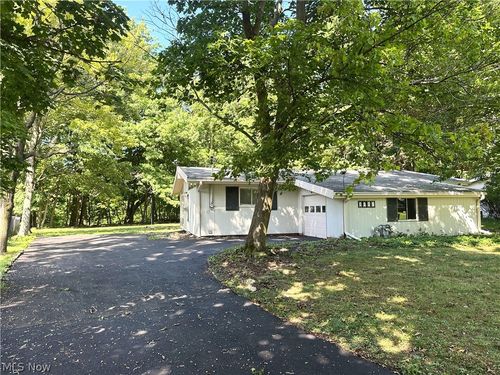 4949 Horizon Dr, Richmond Heights, OH, 44143-1428 | Card Image