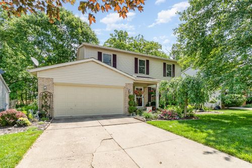 8668 Beckys Ridge Dr, Colerain Twp, OH, 45251-8419 | Card Image