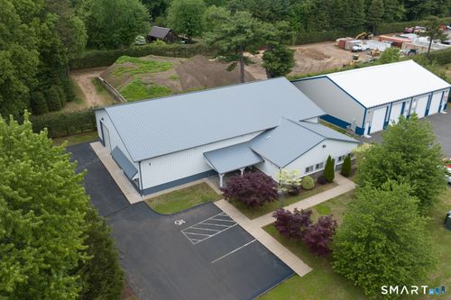 1 Northgate Dr, Windsor Locks, CT, 06096-1206 | Card Image