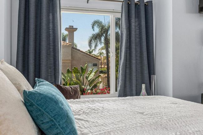 1415 Summit Dr, Condo with 2 bedrooms, 2 bathrooms and 2 parking in Chula Vista CA | Image 16