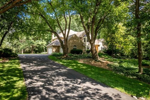 11705 Braemar Cir, Belvidere, IL, 61008-8175 | Card Image