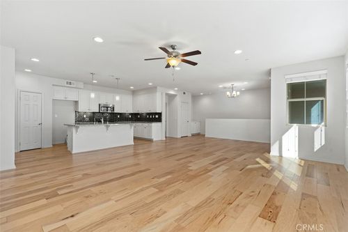 1370 Clementine Way, Fullerton, CA, 92833-4784 | Card Image