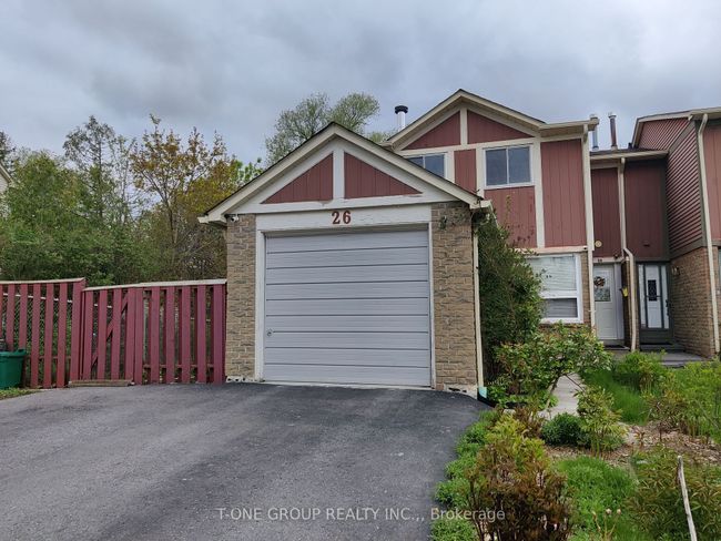MAIN - 26 Wiles Crt, Home with 2 bedrooms, 2 bathrooms and 1 parking in Aurora ON | Image 1