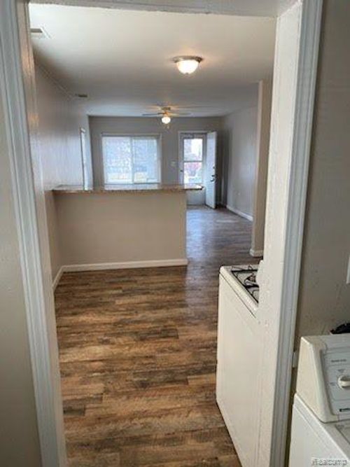 23304 Harding Ave, Hazel Park, MI, 48030-1517 | Card Image