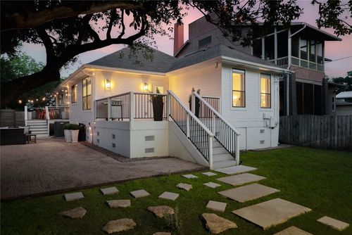 1018 Shelley Ave, Austin, TX, 78703-4839 | Card Image