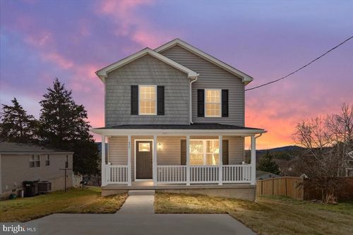 201 E Locust St, WOODSTOCK, VA, 22664-1739 | Card Image