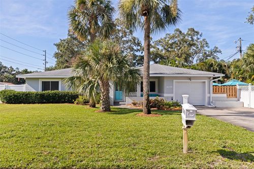 8200 31st Ter N, St Petersburg, FL, 33710-2206 | Card Image