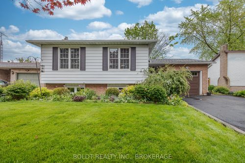 22 Mergl Dr, Port Dover, ON, N0A1N4 | Card Image