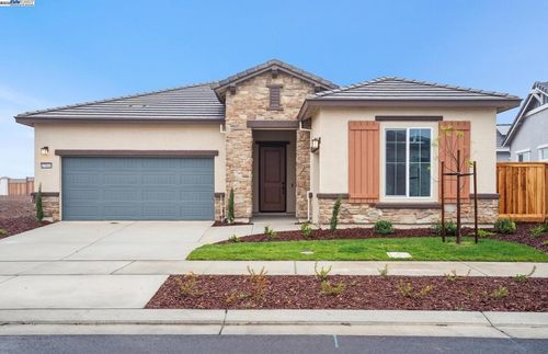 17618 Brightwood Ave, Lathrop, CA, 95330-7204 | Card Image