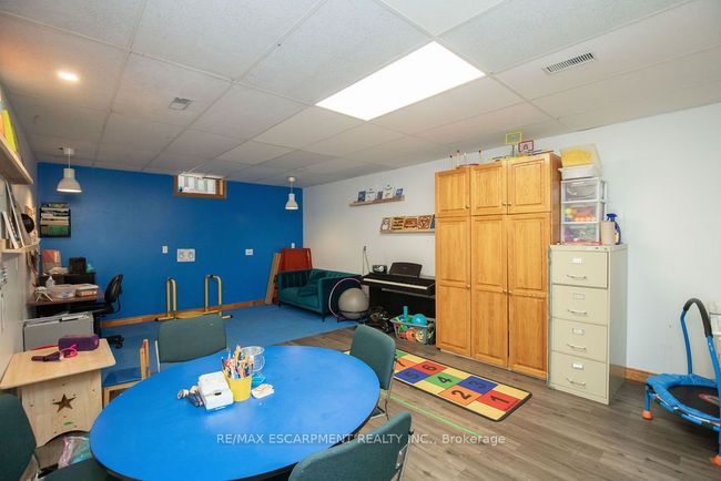 144 Wilson St E, Home with 0 bedrooms, 4 bathrooms and 24 parking in Ancaster ON | Image 37