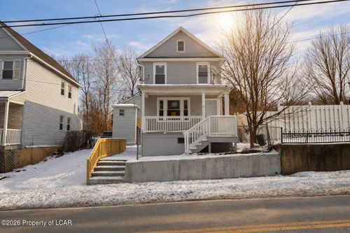 20 Hazleton St, ASHLEY, PA, 18706-2810 | Card Image