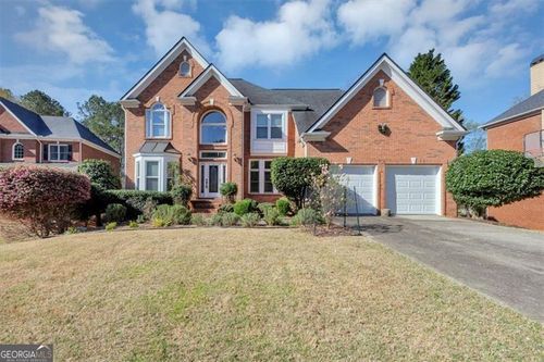 10890 Regal Forest Dr, Suwanee, GA, 30024-1517 | Card Image