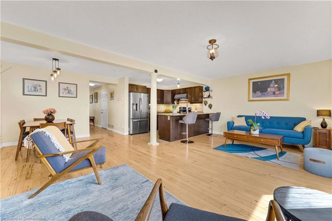 572 Altheim Cres, House other with 3 bedrooms, 4 bathrooms and 4 parking in Waterloo ON | Image 10
